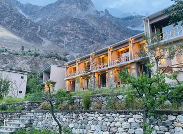 Lodge de montagne à Imlil face aux sommets du Haut Atlas